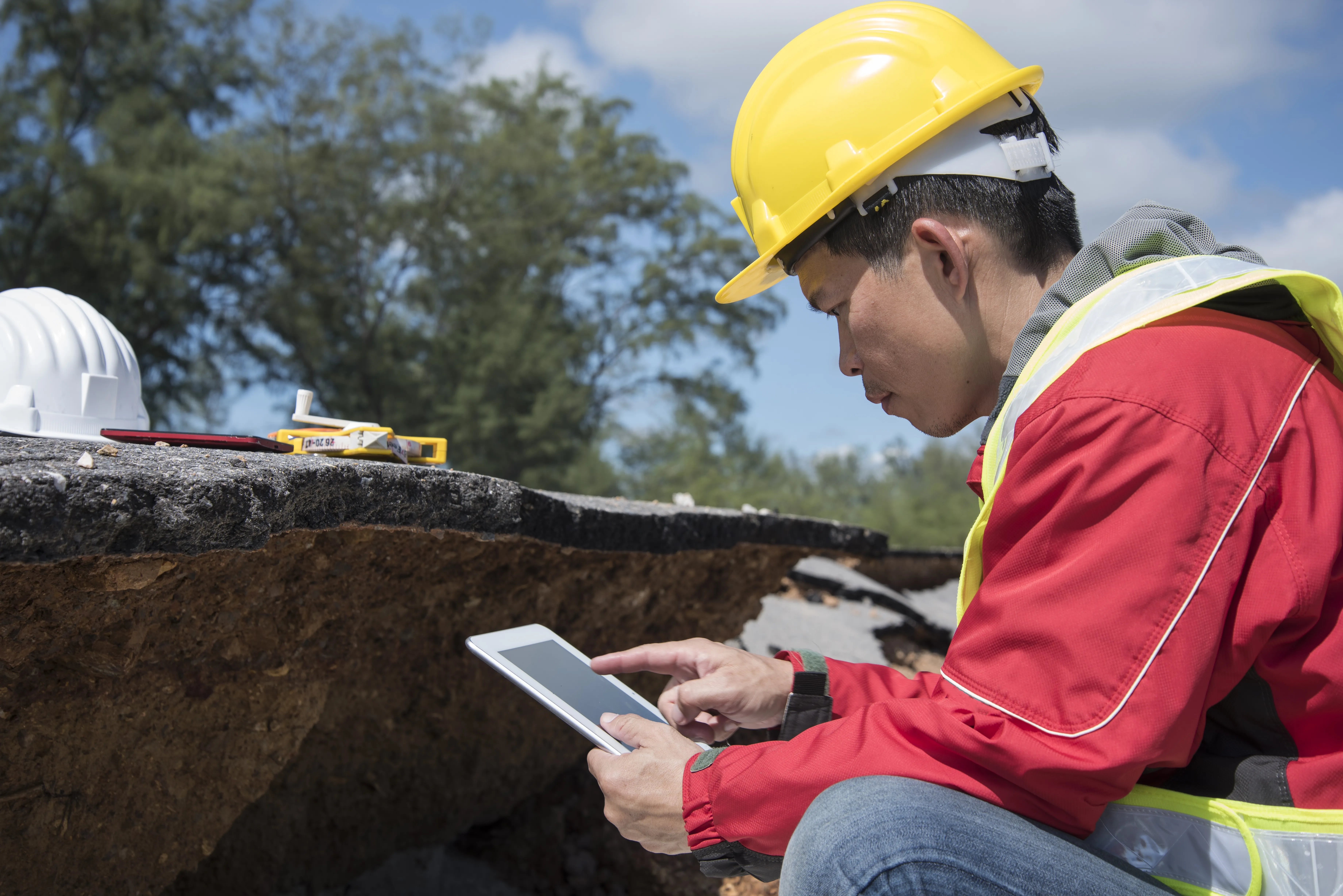 Worker checking device at a site